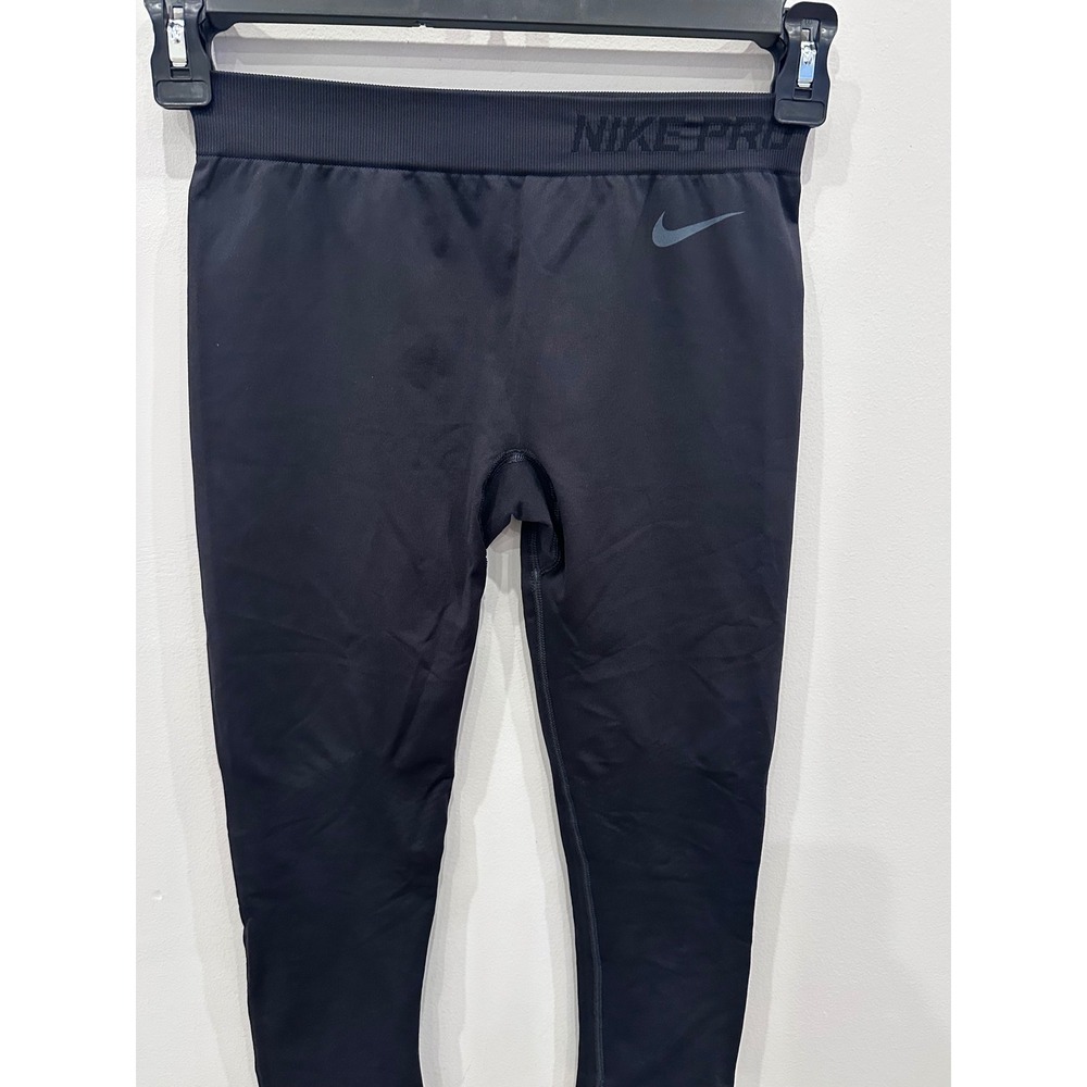 Nike Pro Women's 3/4 Capri‎ Compression Leggings Black Medium M Dri-FIT Pants